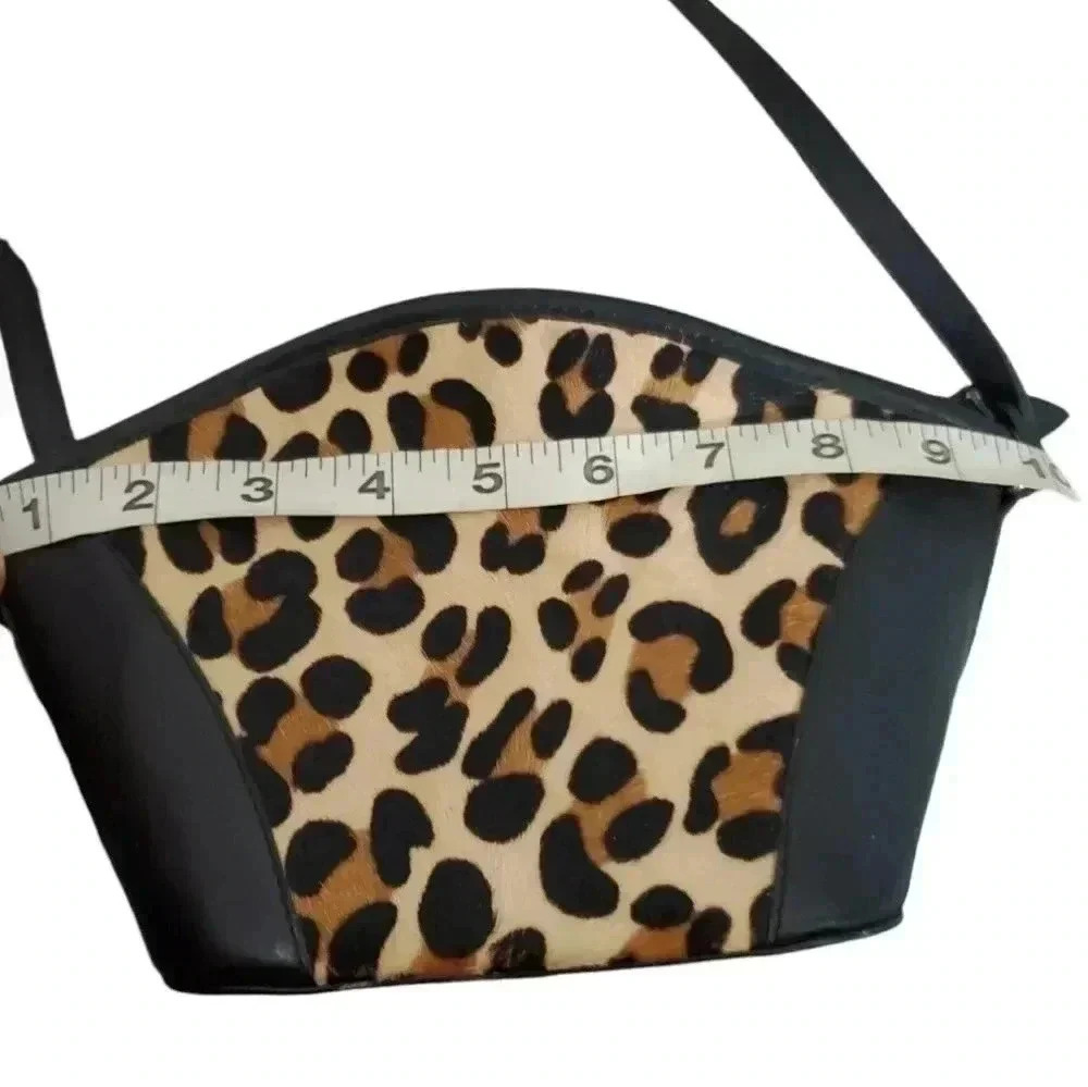 LE Voar Animal hair and natural leather Crossbody vintage bag - Picture 6 of 8